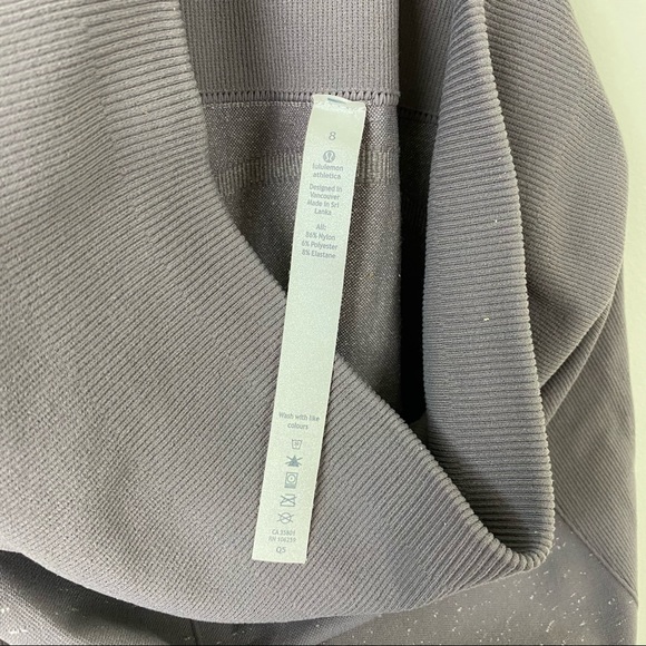 LULULEMON Free to Flow Lavender Cropped Leggings - Picture 8 of 8